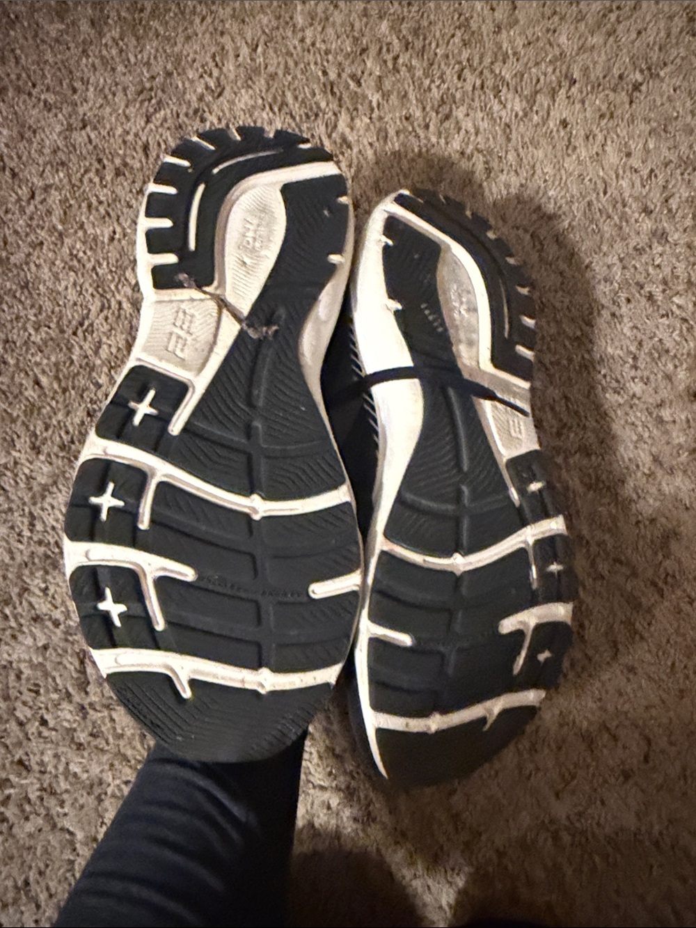 Brooks Adrenaline GTS 23 Women’s Running Shoes - Black and White - Picture 4 of 7